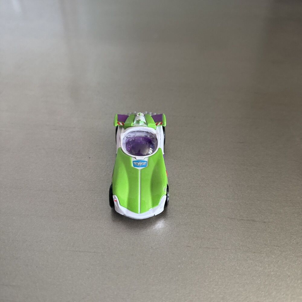 Hot Wheels Disney/Pixar Buzz Light Year 2018 single Toy car Diecast 1:64